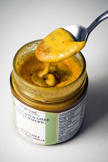 kurkum-kurkumiin-tervis-mesi-goji-ghee-kookosõli-loodusvägi-saeco-kohv-latte-merilin-taimre-paljas-porgand-toit-toidu-blogi