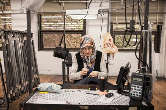 04_Meiselas_Sultan_from_Turkey_stitching_button_holes