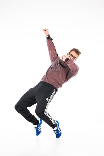 paljas-porgand-merilin-taimre-uku-suviste-trenn-sport-fitness-fit-prooptika-prillid-raamid-adidas-originals-eesti-video-tervislik-tervis-elustiil