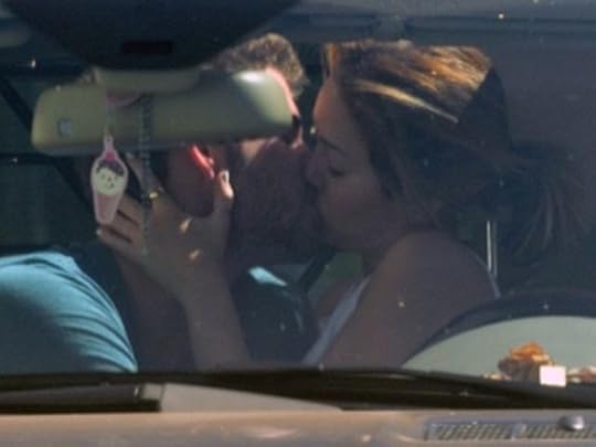 Kissing In Cars: 