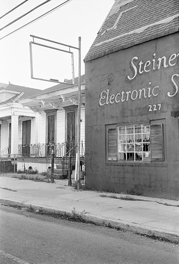 Stephen Hilger, Electronics, 2010, from the series Back of TownCourtesy the artist