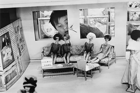 Yutaka Takanashi, Shinjuku-ku: Isetan Department Store, October 23 Tammy ¥1,000, Pepper ¥700, 1965, from the series Tokyo-jin (Tokyoites) © the artist and courtesy Taka Ishii Gallery Photography/Film