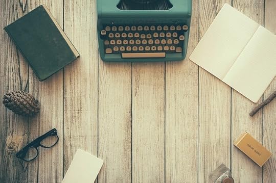 blank page typewriter pixy