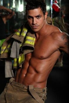 hot-firemen-portland-26-356x535.jpg (356×535)