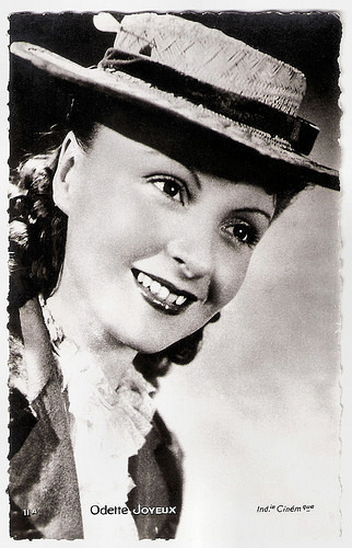 Odette Joyeux in Douce (1943)