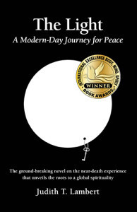 TheLight_cover_v9.indd