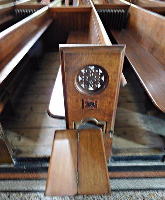 Wesleyan Chapel: slide out seat for extra seating