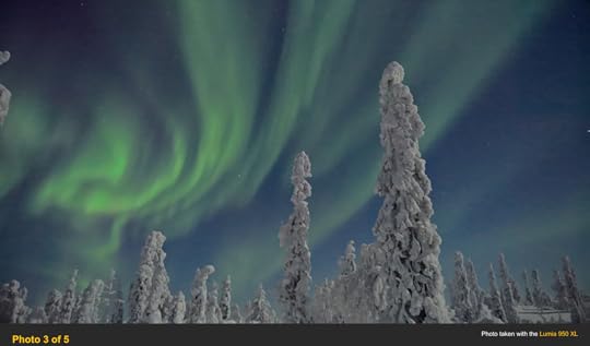 Northern lights photograph taken with the Lumia 950 XL. Courtesy of National Geographic.