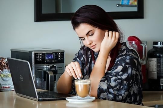 latte-cappuccino-kohvijoogid-sort-saeco-kohv-espresso-piimavahustaja-masin-soja-mandli-latte-lehma-piim-merilin-taimre-paljas-porgand-toidu-blogi