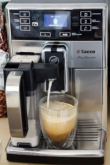 latte-cappuccino-kohvijoogid-sort-saeco-kohv-espresso-piimavahustaja-masin-soja-mandli-latte-lehma-piim-merilin-taimre-paljas-porgand-toidu-blogi