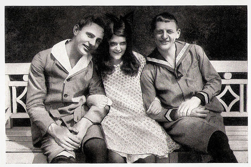 Eduard von Winterstein, Rosa Porten and Reinhold Schünzel in Die Erzkokette (1917)