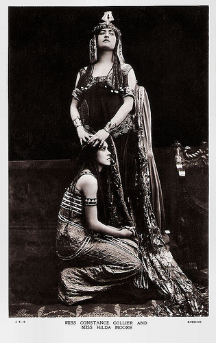 Constance Collier and Hilda Moore in Antony and Cleopatra (1906)