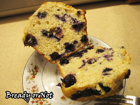 Bready or Not: Jumbo XXL Lemon-Blueberry Muffins 