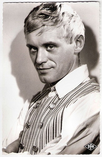 Horst Frank in Das Mädchen vom Moorhof (1958)