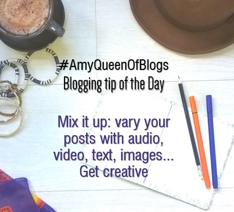 Vlogger writer images and audio conent