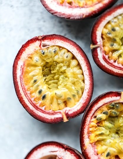 passionfruit strawberry salsa I howsweeteats.com