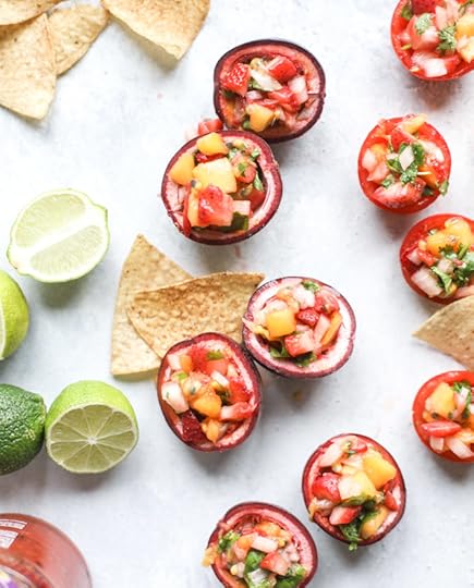 passionfruit strawberry salsa I howsweeteats.com