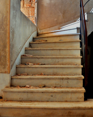stairs - cropped.png