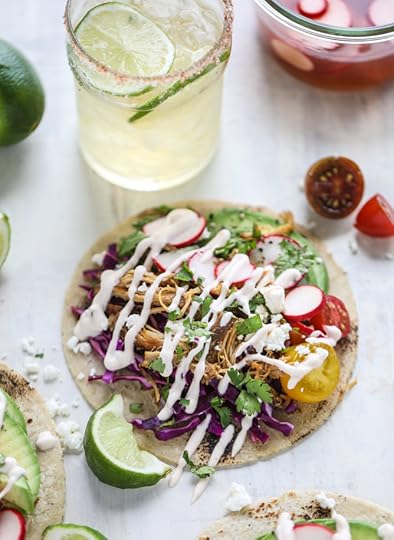 beer braised chipotle chicken tacos I howsweeteats.com