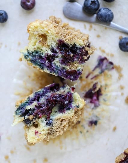 bursting blueberry coffee cake muffins I howsweeteats.com