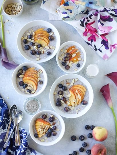 blueberry peach chia bowls I howsweeteats.com