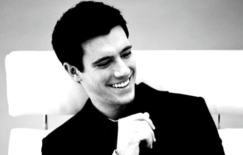  photo Drew-drew-roy-24772671-500-319_zpsxf4leox1.png