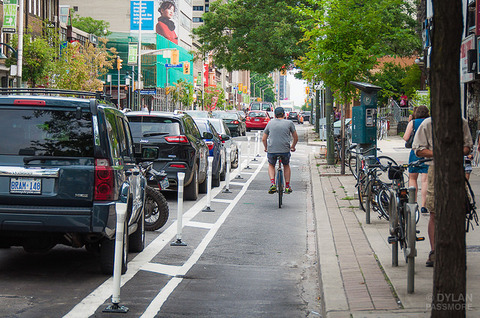Photo: Bloor bike lane a boon to business, safety