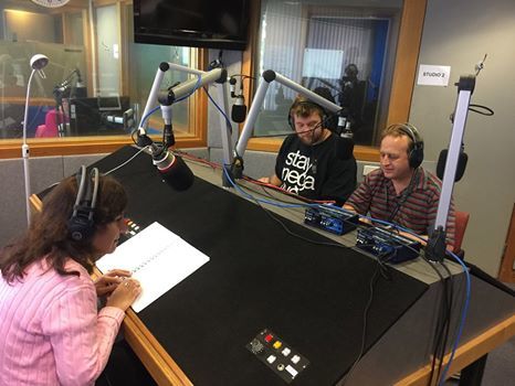 Brail read - Vision australia - Jamie Kelly Carmela Carey