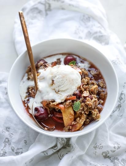 cherry peach crisp with oatmeal cookie crumble I howsweeteats.com 