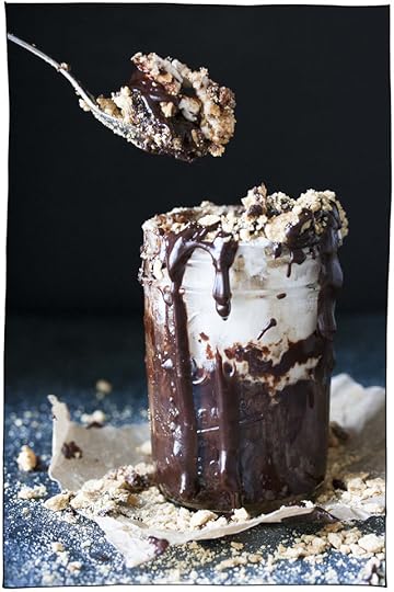30 Super Chocolatey Vegan Chocolate Recipes. Everything from cakes, brownies, cookies, ice cream, fudge, crepes, mousse, and cheesecake. All dairy-free desserts. #itdoesnttastelikechicken