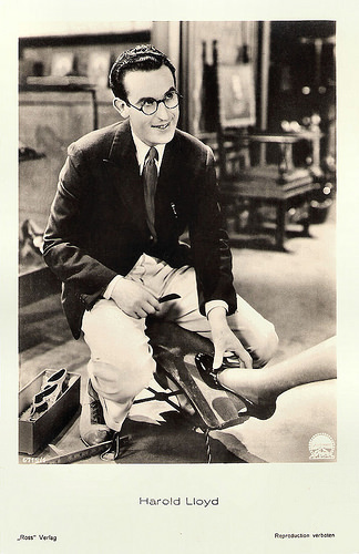 Harold Lloyd in Feet First (1930)
