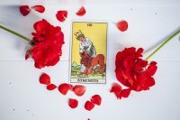 Your weekly Astro Tarot with our psychic Tanya 30 May 2017