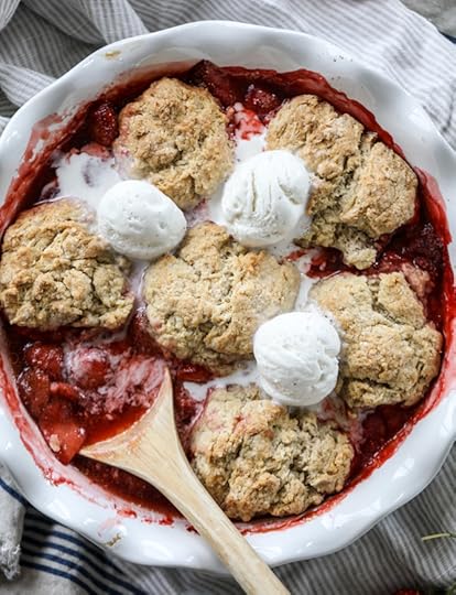 fresh strawberry cobbler I howsweeteats.com 