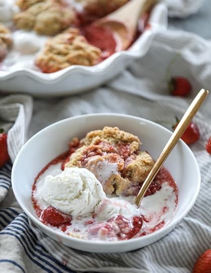 fresh strawberry cobbler I howsweeteats.com