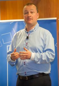 Richard Tubb at CMA Live