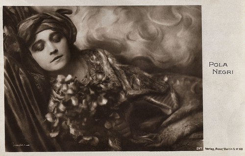 Pola Negri