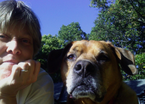 Ariel propped with W