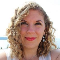 Alexis Abbott Author Photo