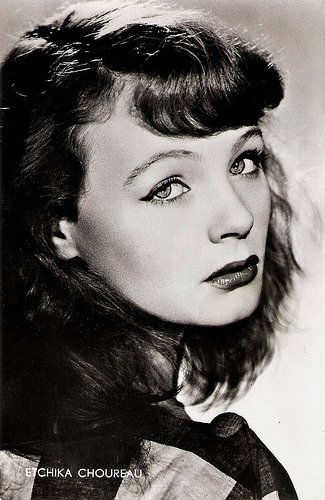 Etchika Choureau