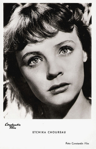 Etchika Choureau