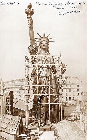 File:Statue de la Liberté, en construction.jpg