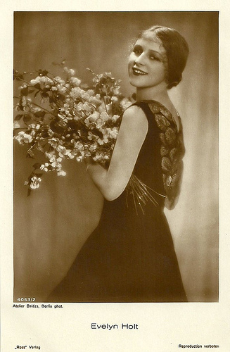 Evelyn Holt