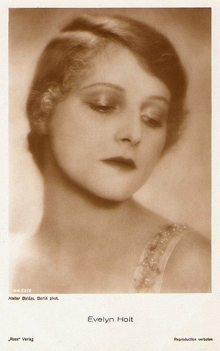 Evelyn Holt