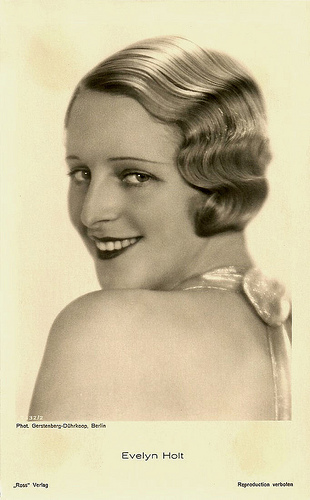 Evelyn Holt