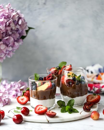 avocado chocolate mousse with summer fruit I howsweeteats.com