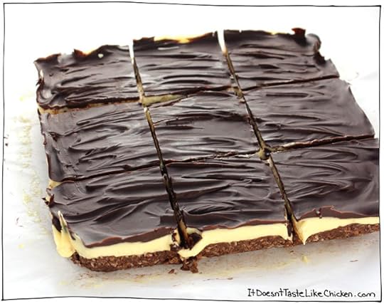 Perfect Vegan Nanaimo Bars! This Canadian classic dessert is made up of a coconut and chocolate cookie base, a creamy custard layer, all topped with chocolate. Dairy free, egg free, gluten-free. #itdoesnttastelikechicken