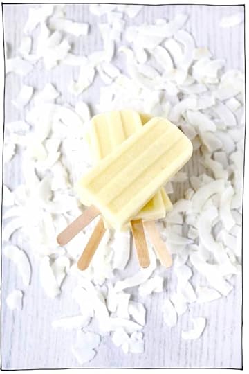 25 Vegan Popsicle Recipes that you need to make this summer! Creamy, fruity, chocolatey, layered, swirled, prizes inside, this collection has got it all. Dairy-free. #itdoesnttastelikechicken