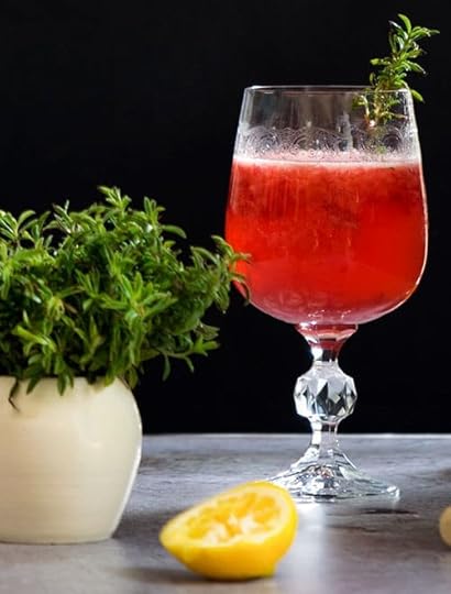 Fresh Raspberry and Thyme Gin Cocktail