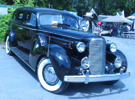 black 1932 Chrysler DeSoto