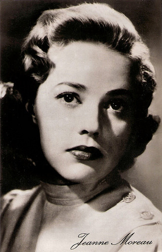 Jeanne Moreau dies at 89